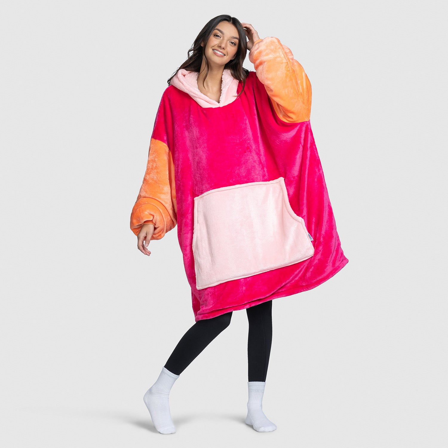 size: Gracie is 5' 9" wearing a size S/M