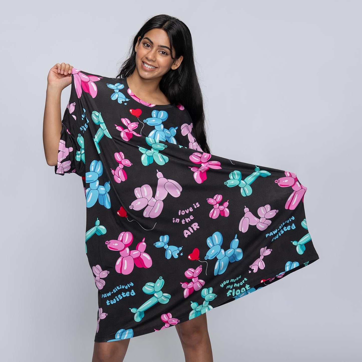 size: Shailza is 5’5” wearing a size OOD