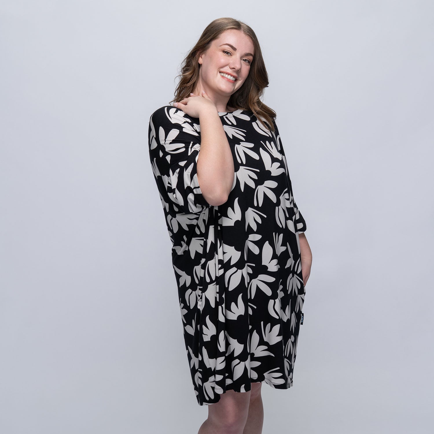 size: Tayla is 5’7” wearing a size OOD