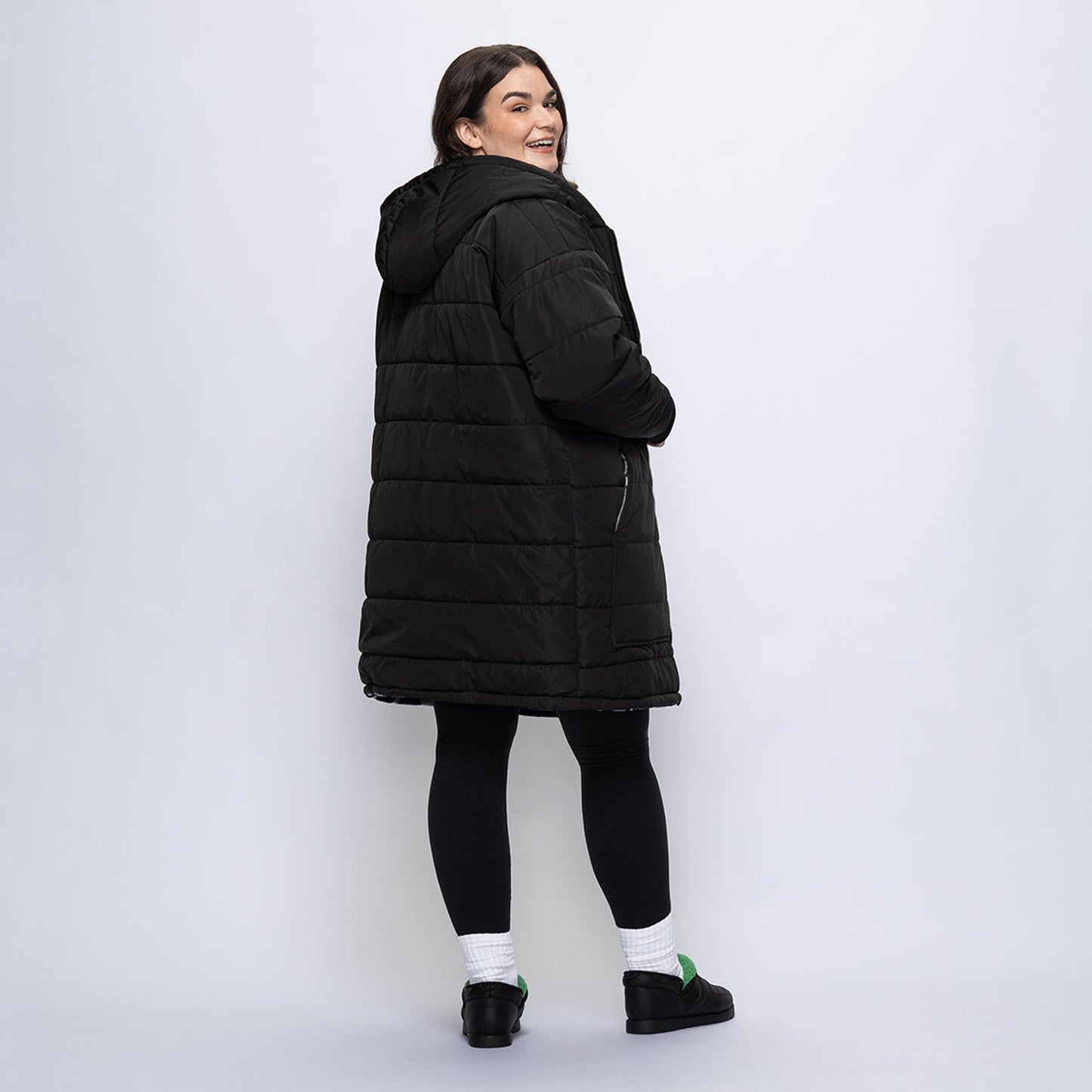 size: Claudia is 5'8