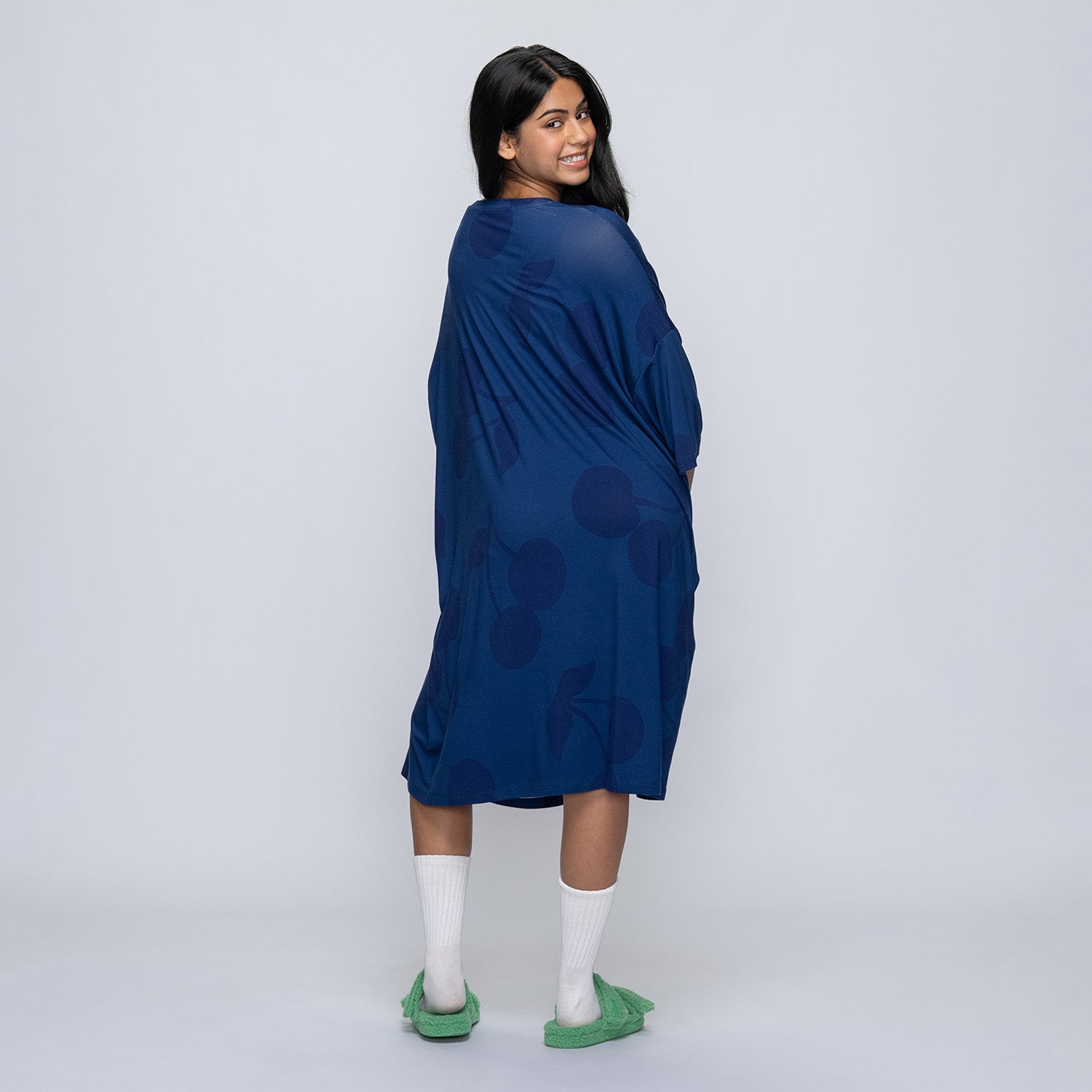 size: Shailza is 5’5” wearing a size OOD