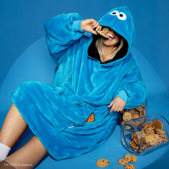 Sesame Street Cookie Monster Fluffy oodie Original Licensed Hooded Blankets Wearable Blanket Made from Flannel Fleece and Sherpa Fleece The