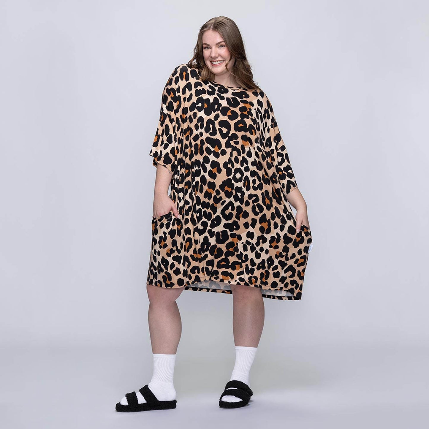 size: Tayla is 5’7” wearing a size OOD