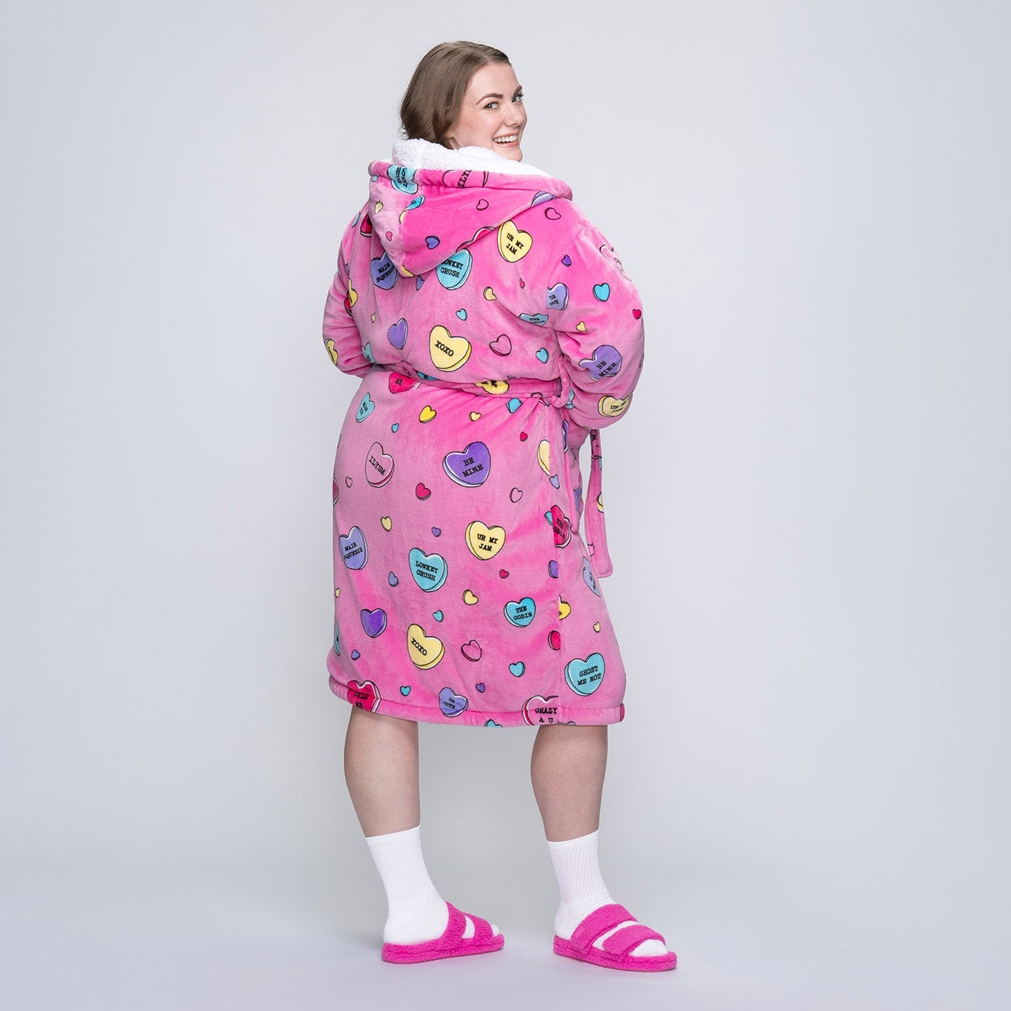 size: Tayla is 5’7” wearing a size L/XL