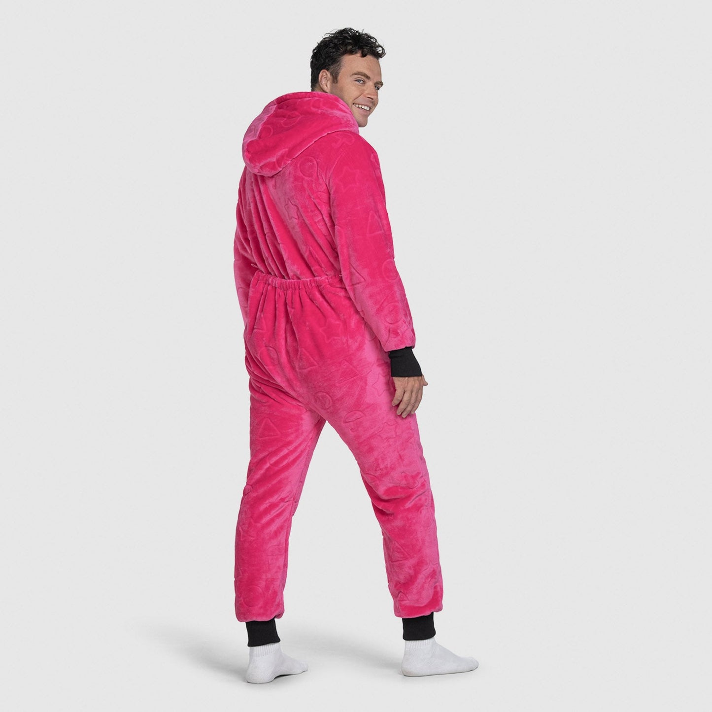 size: Jake is 191cm wearing a size L/XL