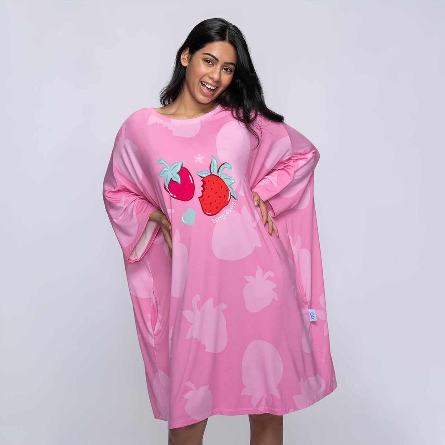 size: Shailza is 5’5” wearing a size OOD