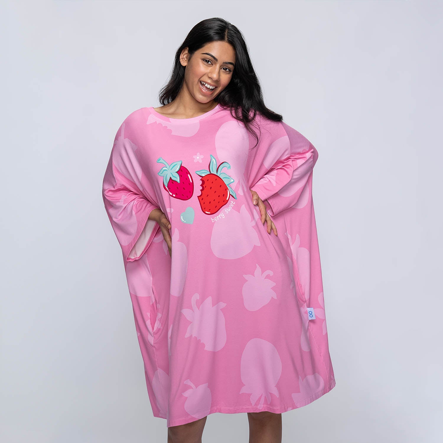 size: Shailza is 5’5” wearing a size OOD