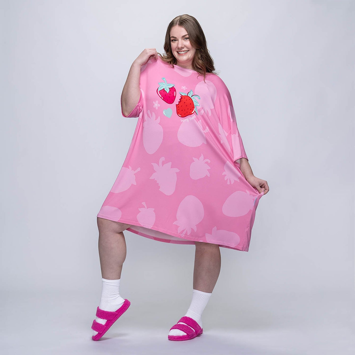 size: Tayla is 5’7” wearing a size OOD