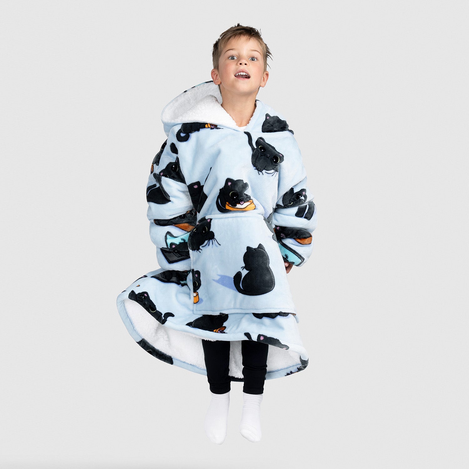 Black Cat – The Oodie USA1