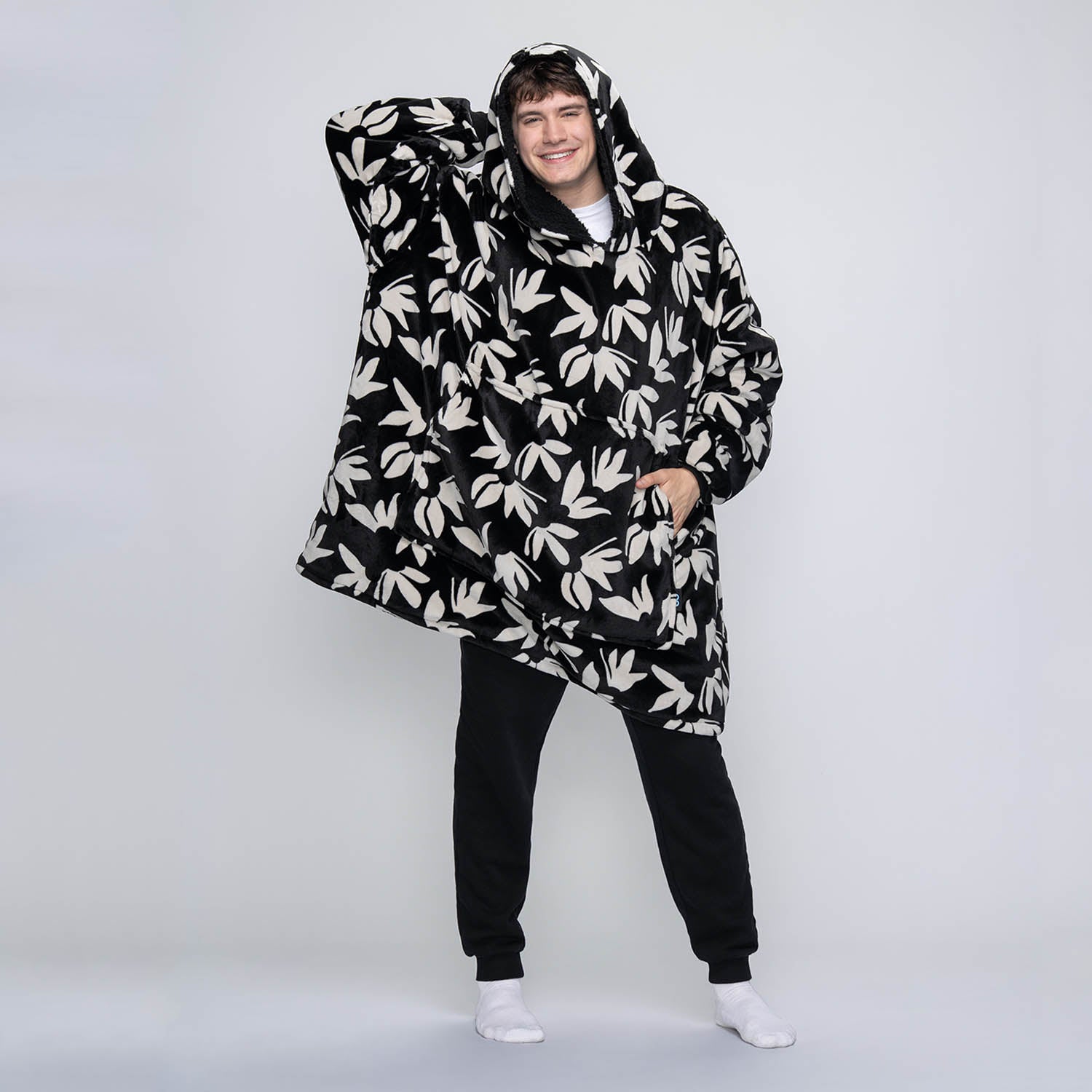 Black Floral Oodie™ Original – The Oodie USA