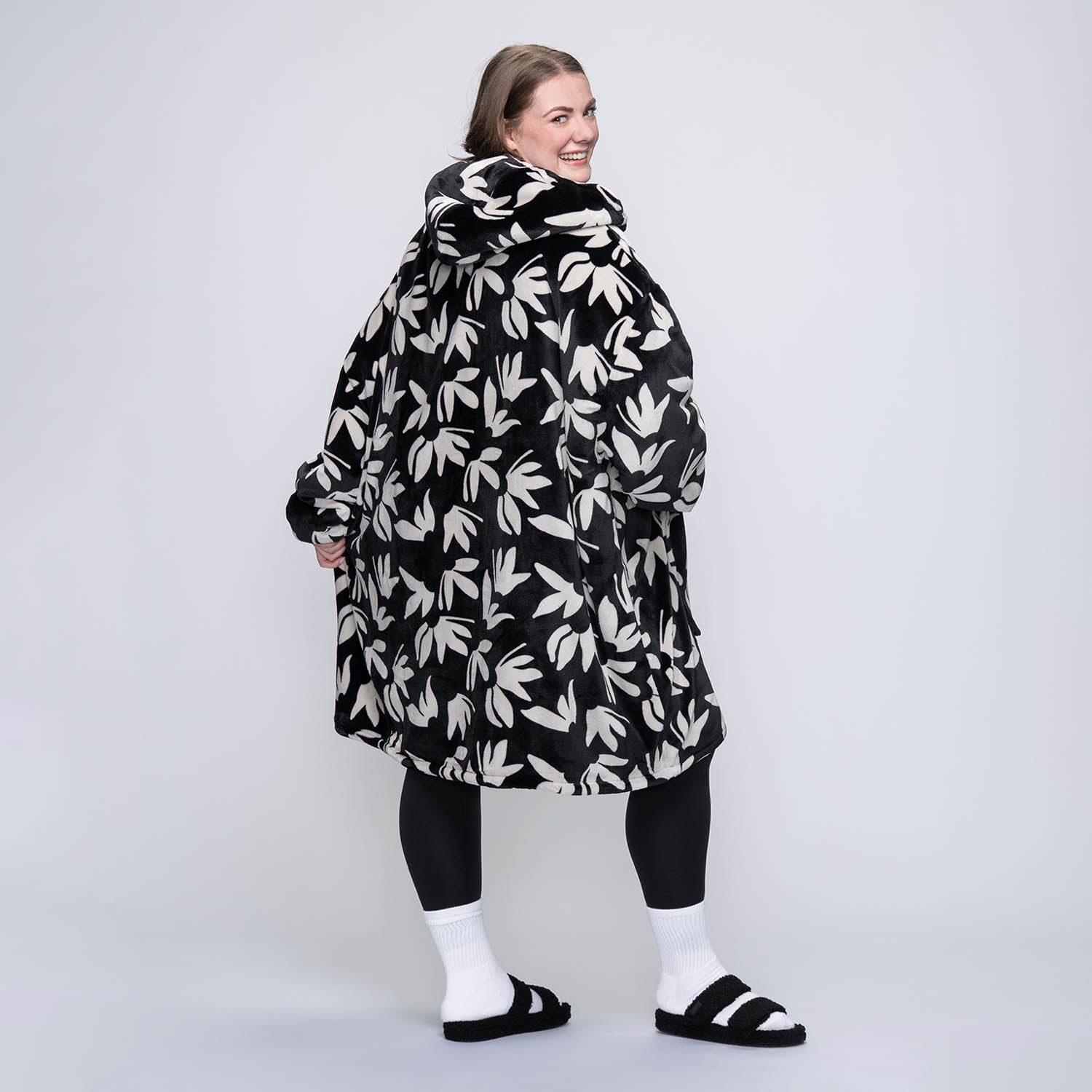 size: Tayla is 5’7” wearing a size OOD