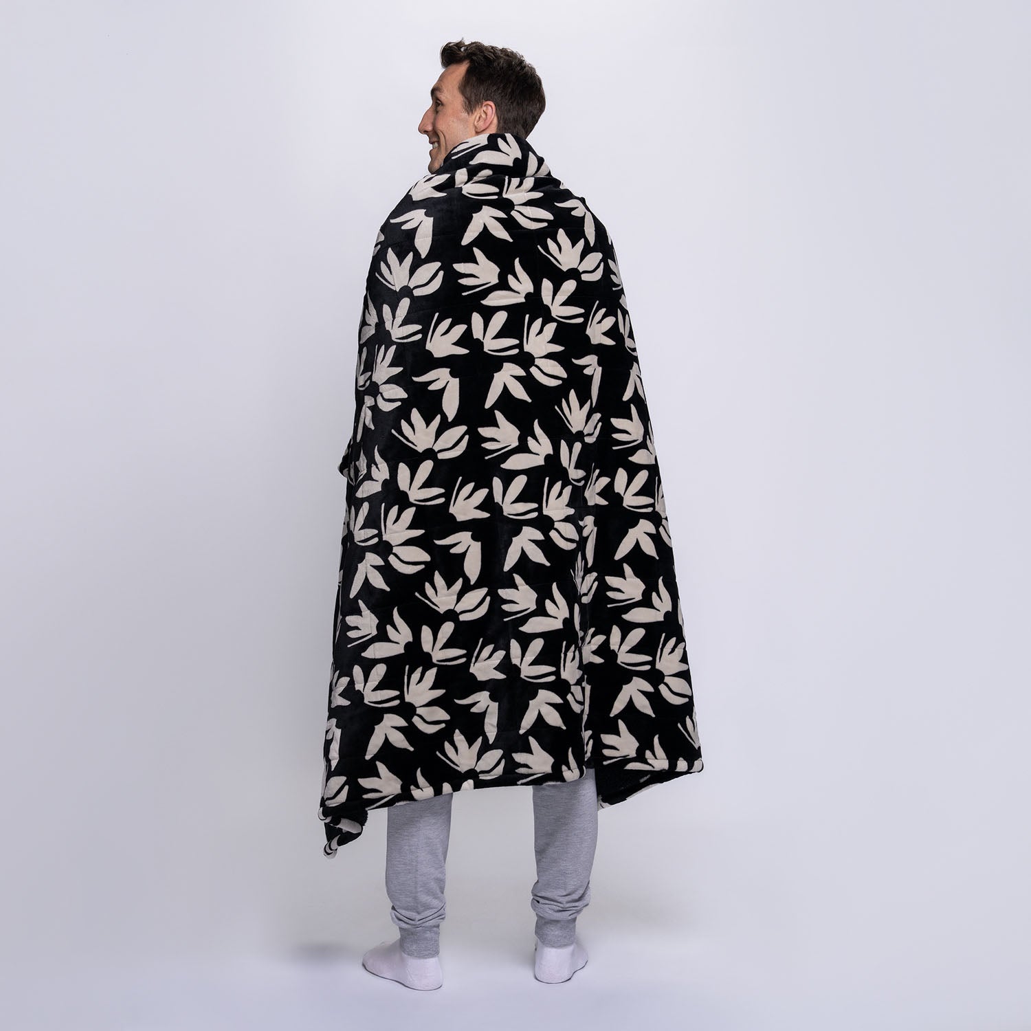 WOVEN BLANKET AIOT! yanggao ver. ブランケット Black Floral Sherpa Blanket – The Oodie USA