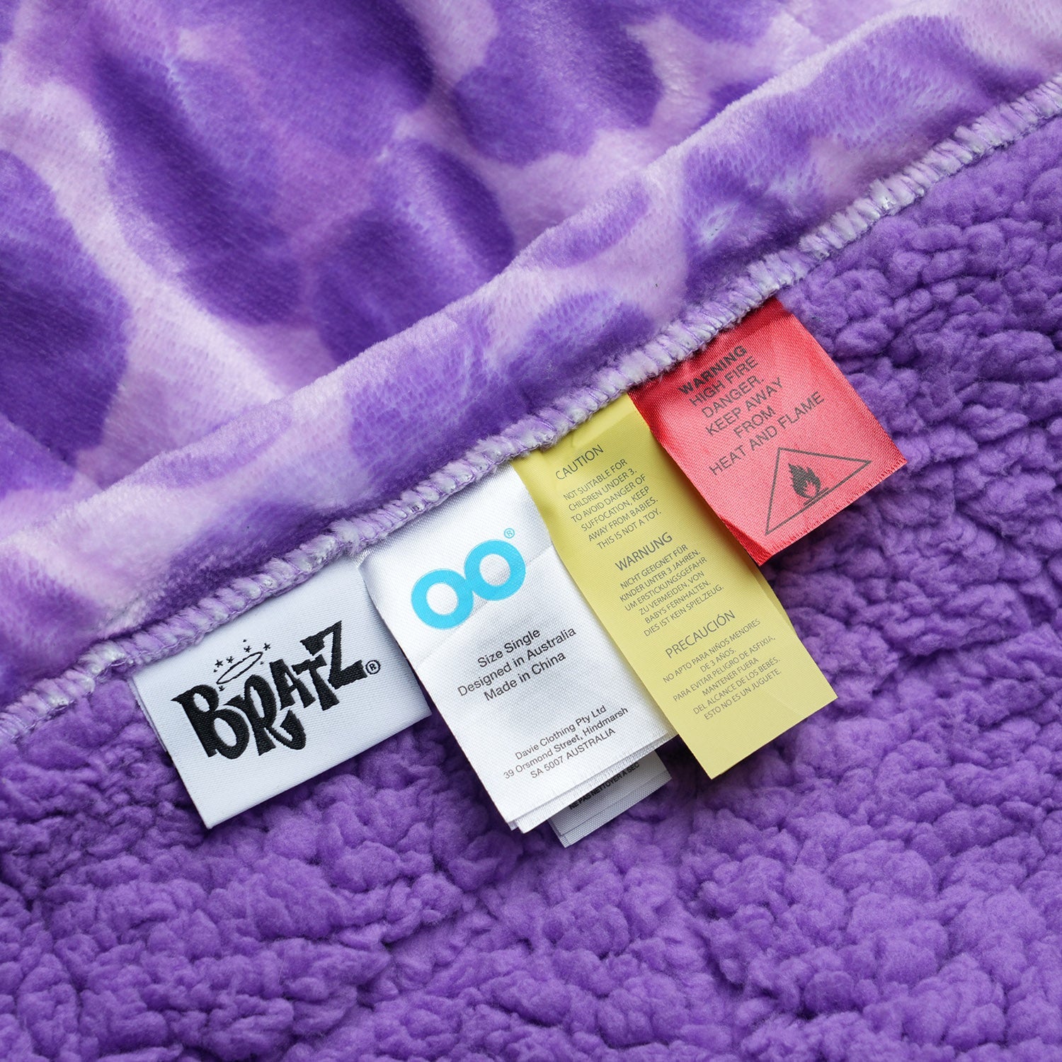 Bratz Sherpa Blanket Licensed – The Oodie USA
