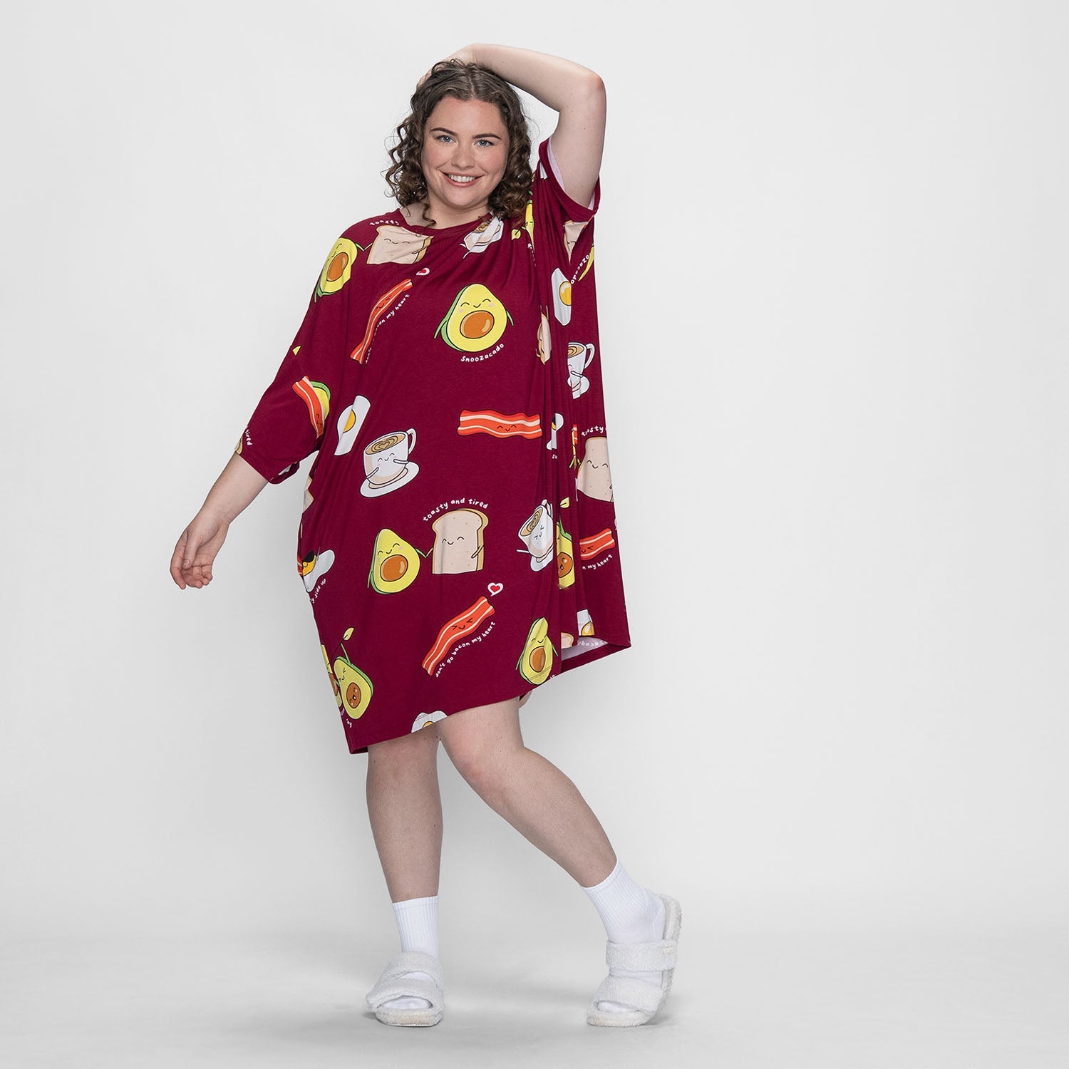 size: Finty is 5′7″ wearing a size OSFM