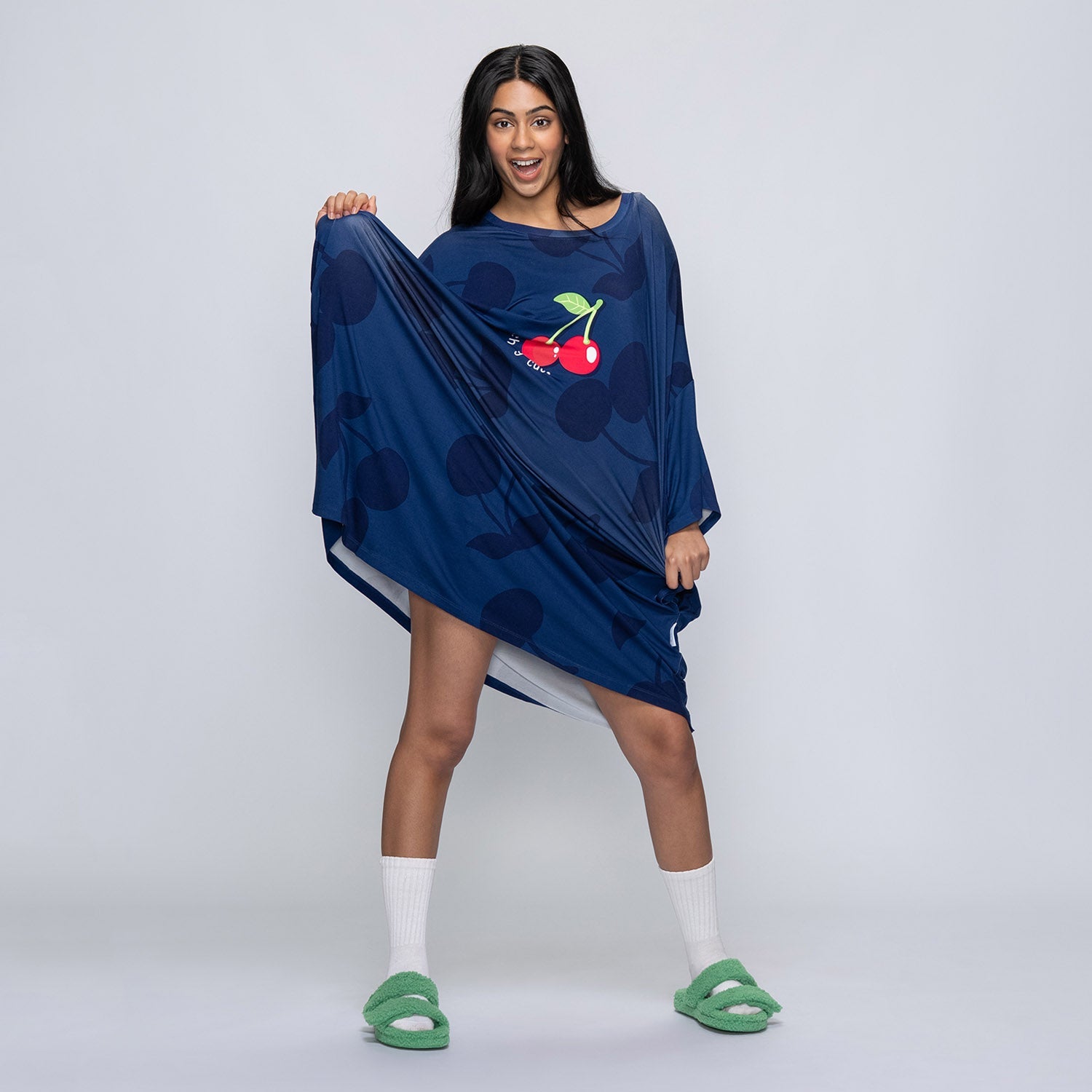 size: Shailza is 5’5” wearing a size OOD