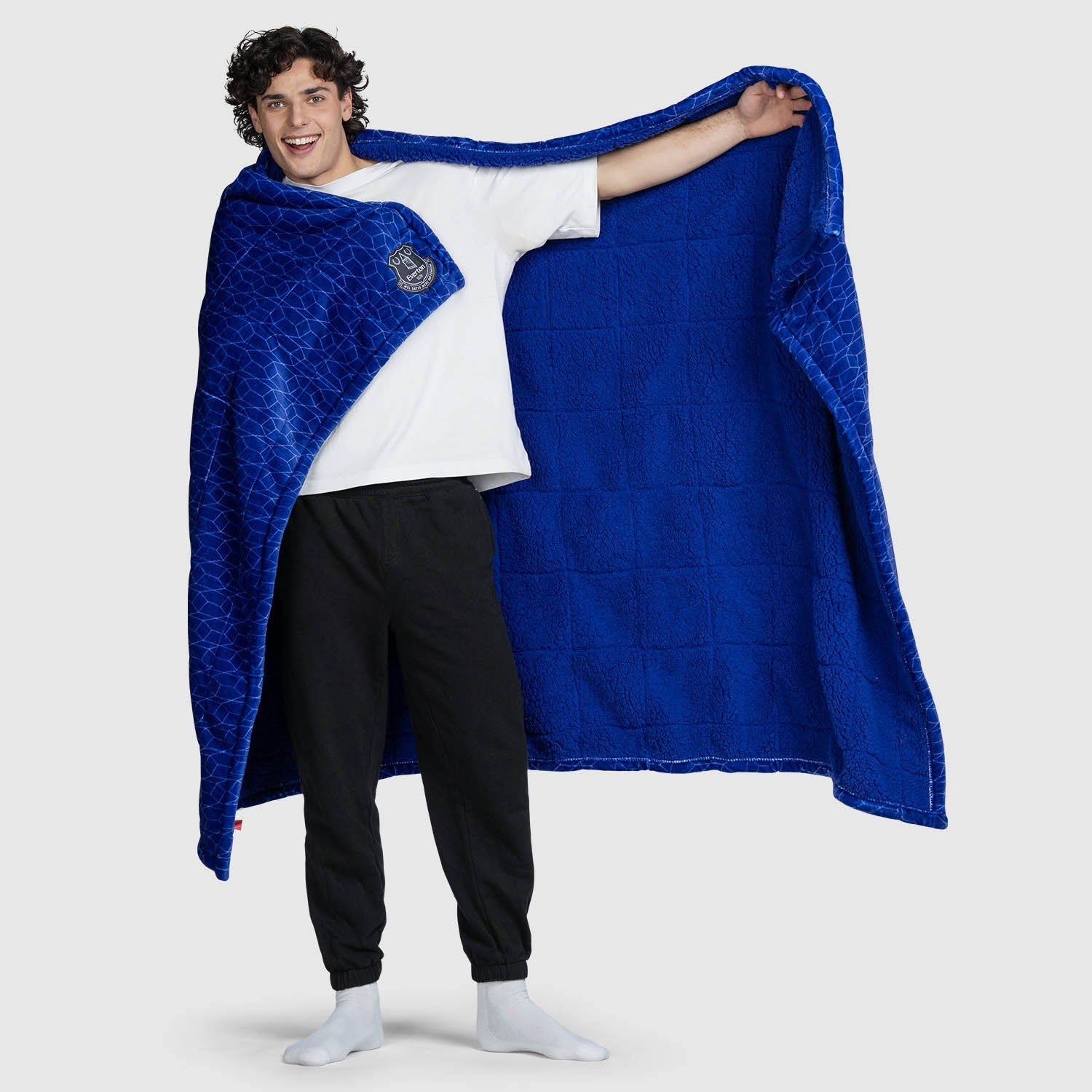 Everton Sherpa Blanket Licensed – The Oodie USA