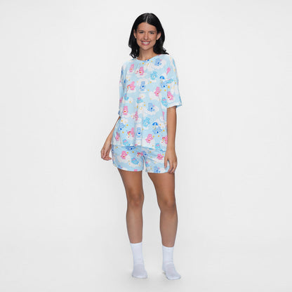 size: Serena is 180cm wearing a size L