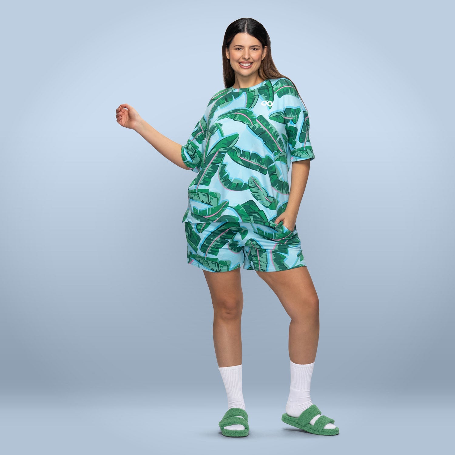 size: Serena is 5’11” wearing a size XL