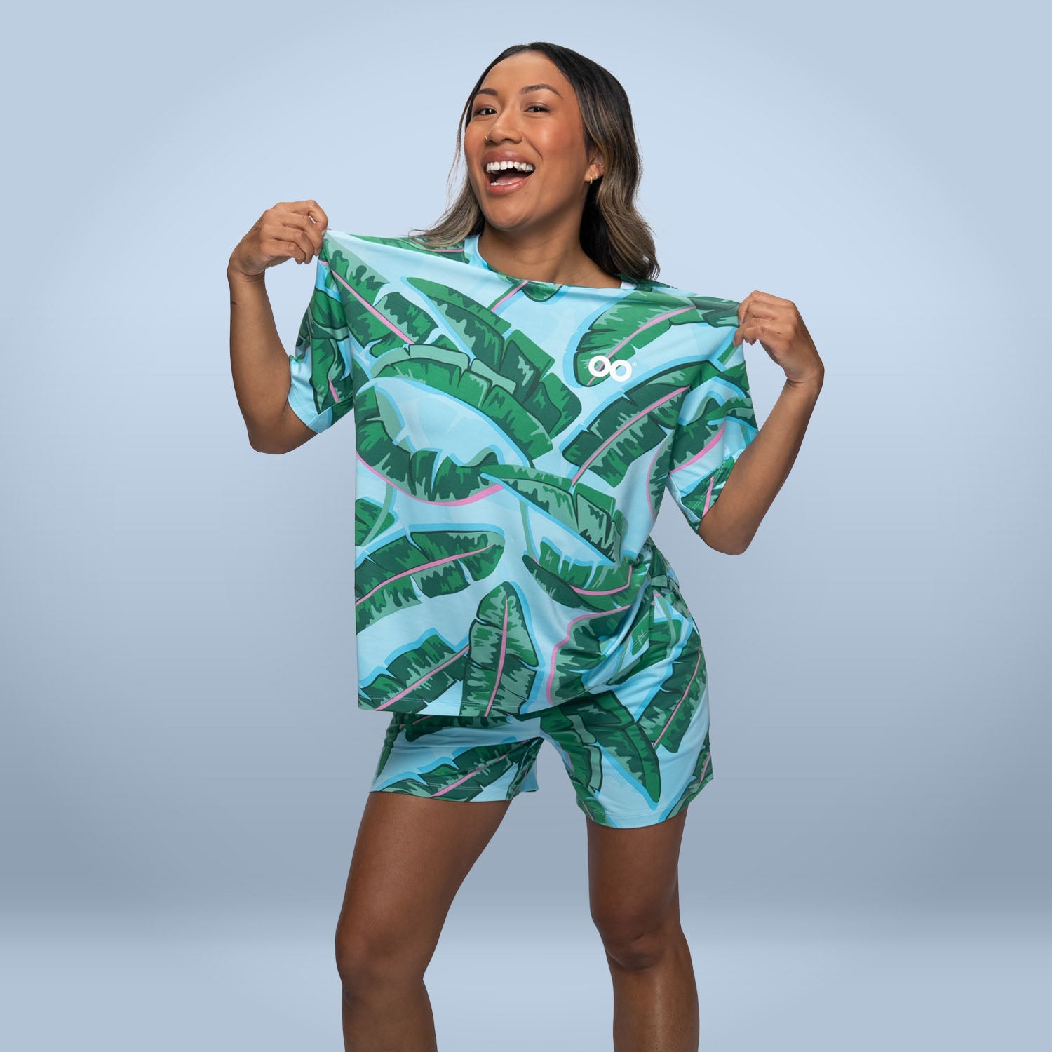 size: Sonya is 5’3” wearing a size S/M