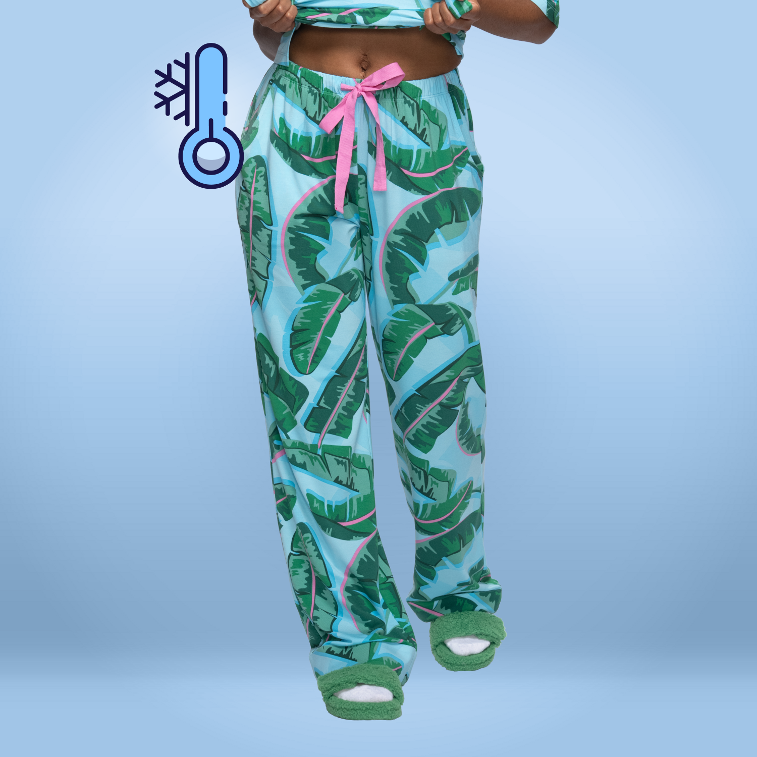 size: Sonya is 5’3” wearing a size S/M