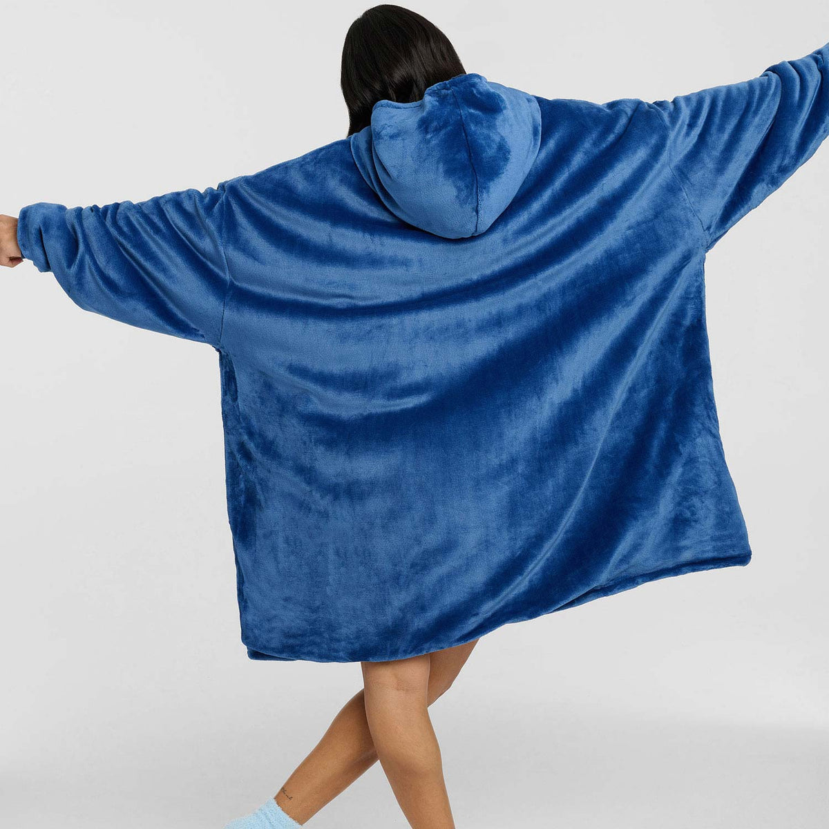 size: Alejandra is 172cm wearing a size OSFM
