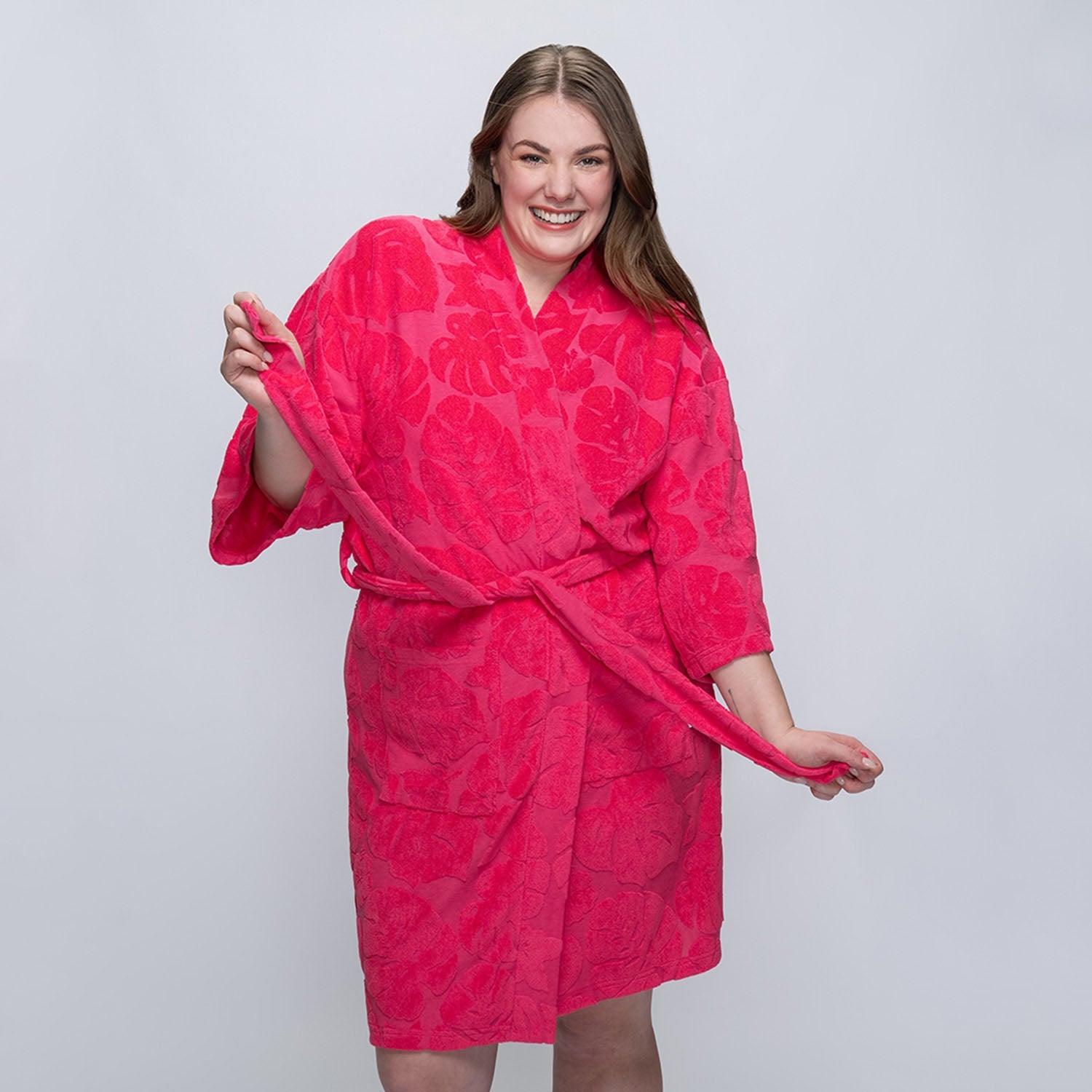 size: Tayla is 5’7” wearing a size  L/XL