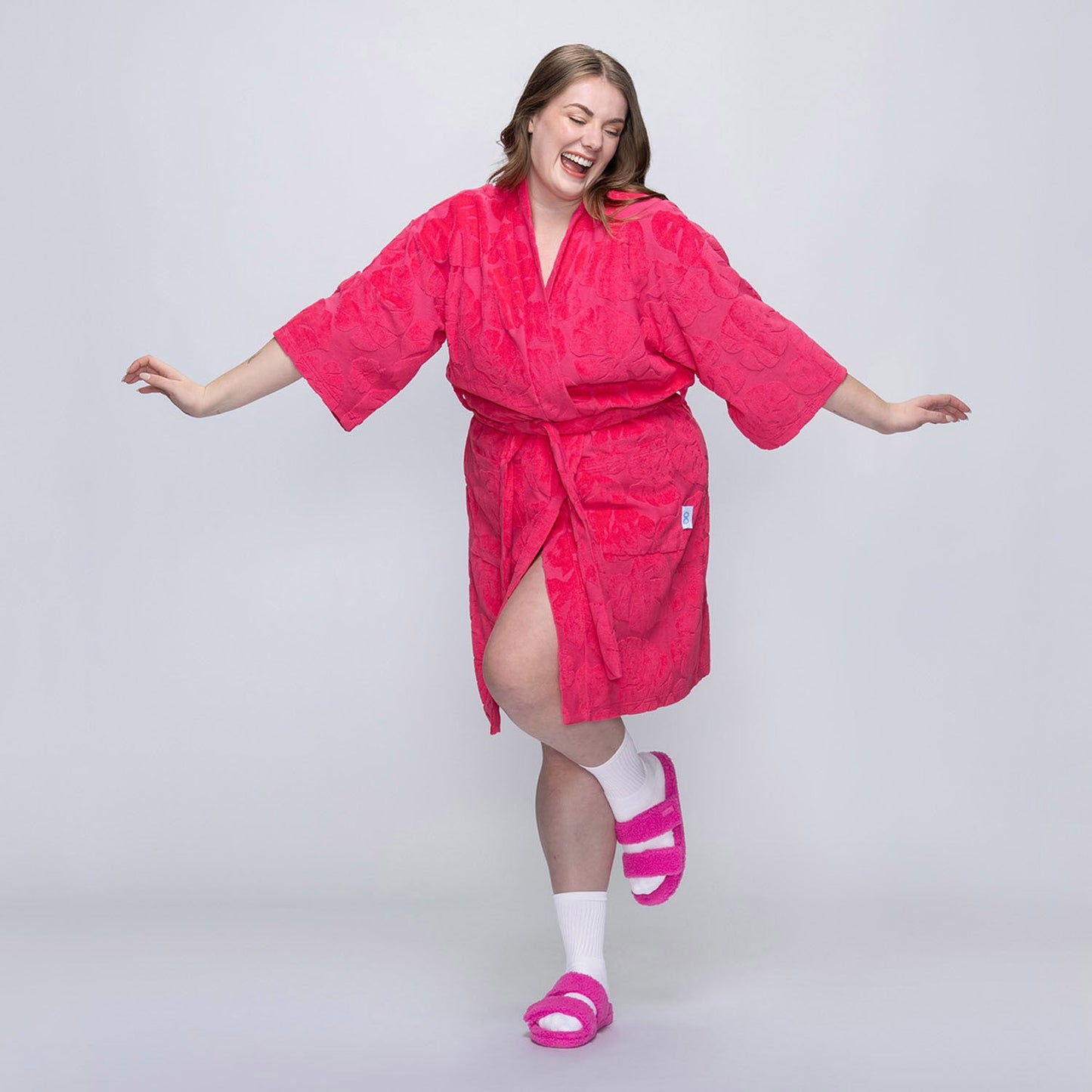 size: Tayla is 5’7” wearing a size  L/XL