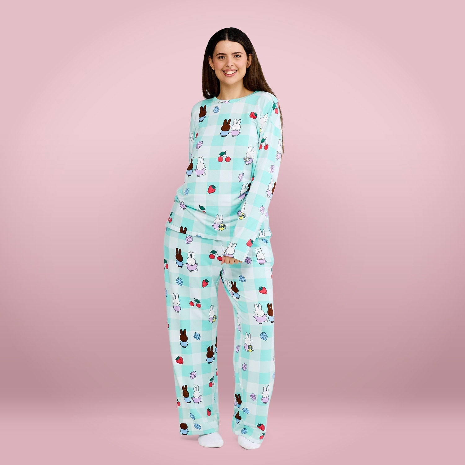 size: Serena is 5’11” wearing a size L