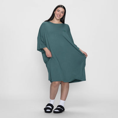 size: Sharnaya is 5′4” wearing a size OSFM