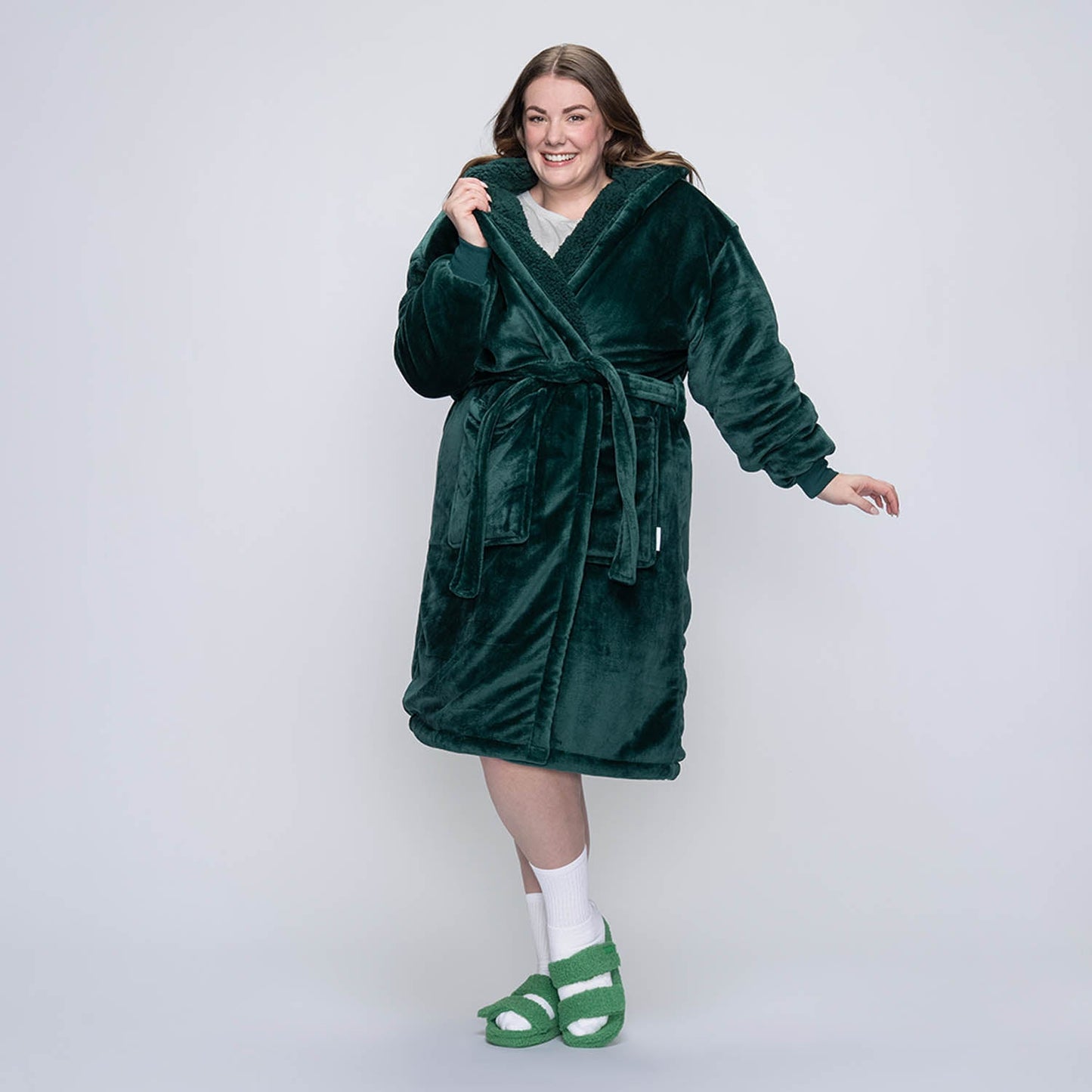 size: Tayla is 5’7” wearing a size  L/XL