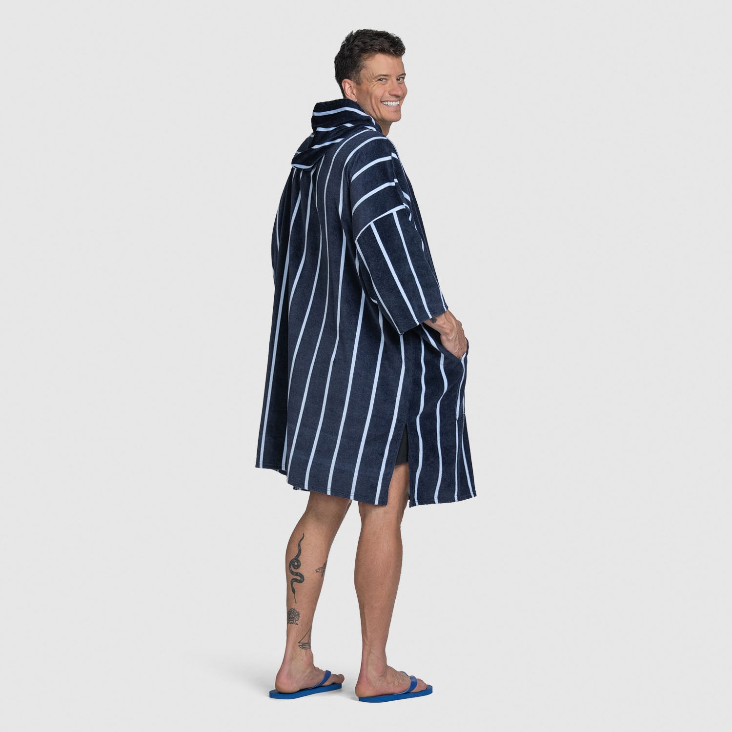 plage Traditional Weatherwear別注 38 2way Long Navy Pin Stripe Poncho Towel – The Oodie USA