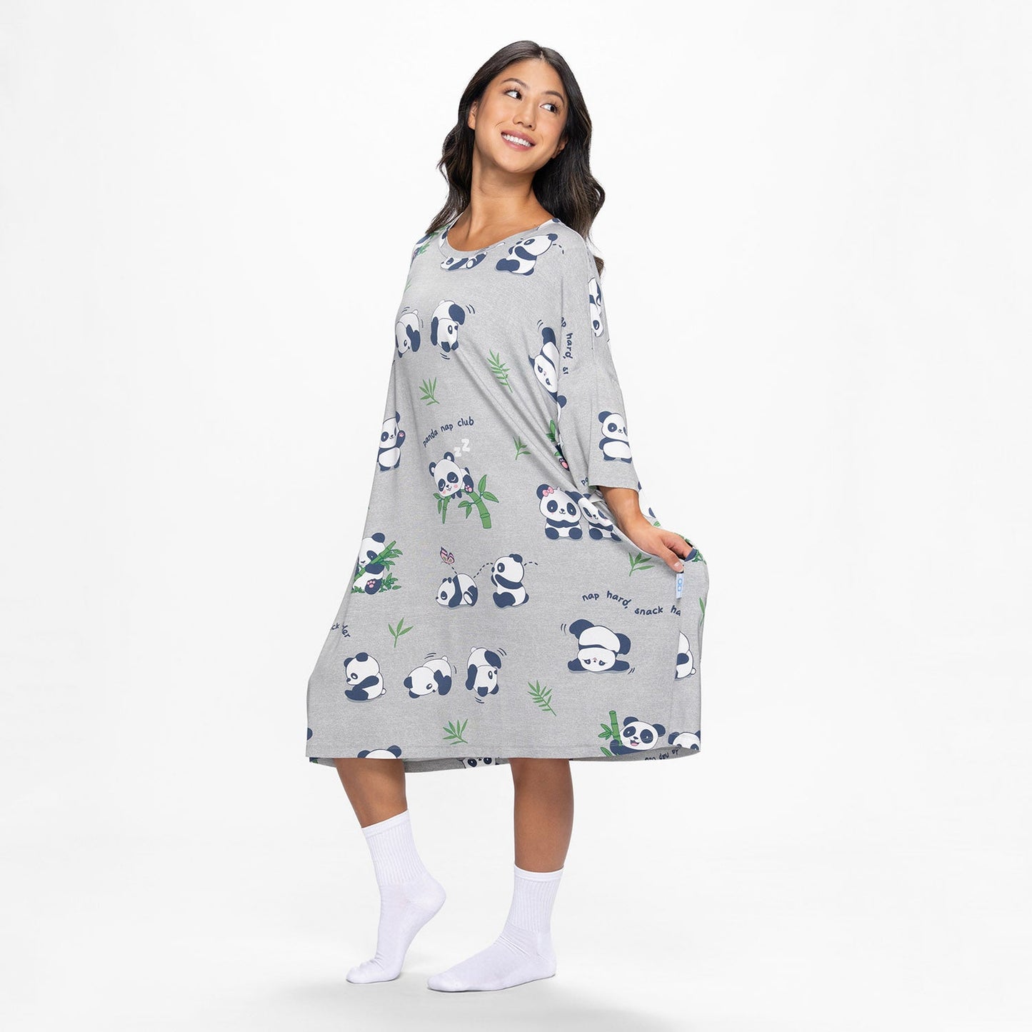 size: Yeryn is 5′5″ wearing a size OSFM