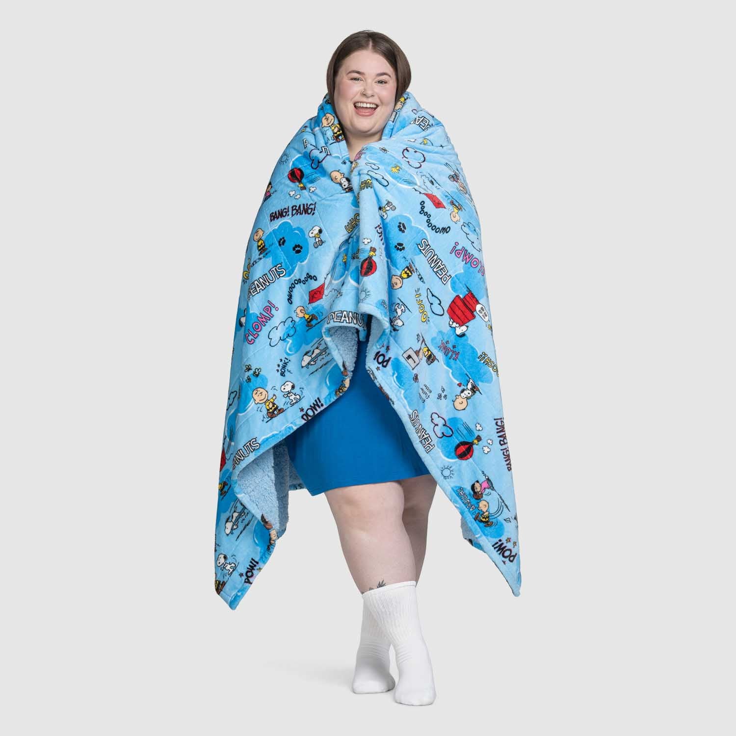 The Oodie Peanuts Blanket - Thumbnail 4