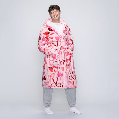 size: Connor is 6'0" wearing a size  L/XL