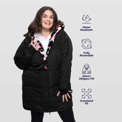 size: Claudia is 5'8" wearing a size L/XL