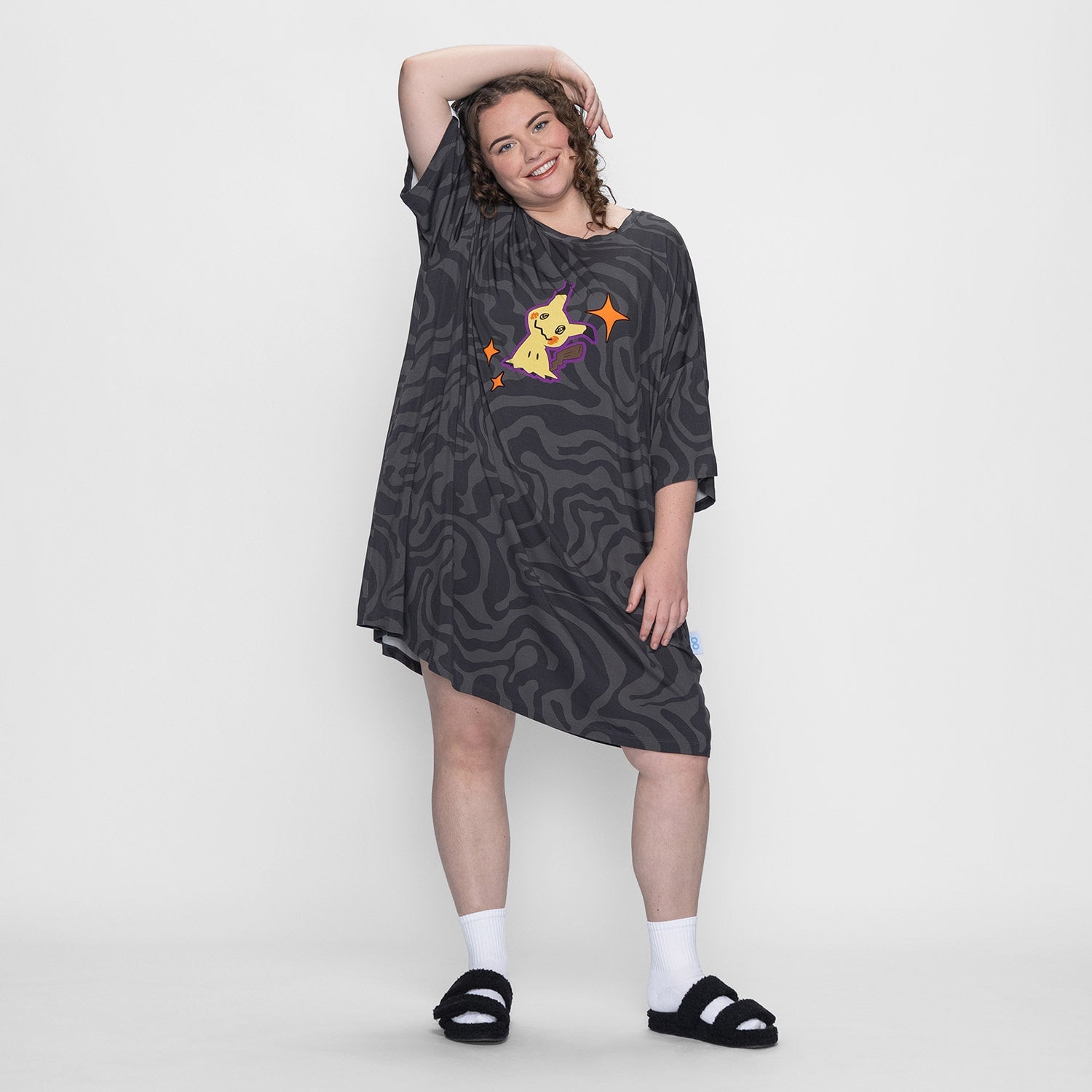 size: Finty is 169cm wearing a size OSFM