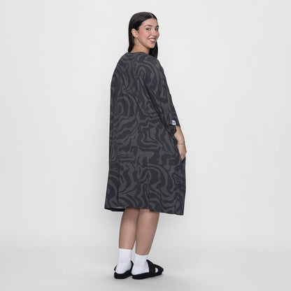 size: Sharnaya is 163cm wearing a size OSFM