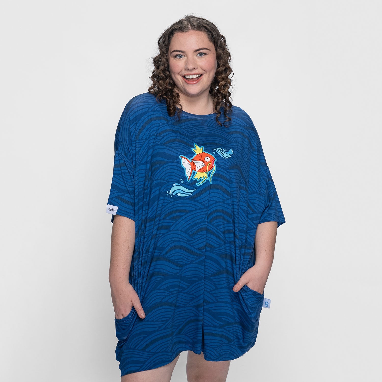 size: Finty is 169cm wearing a size S/M