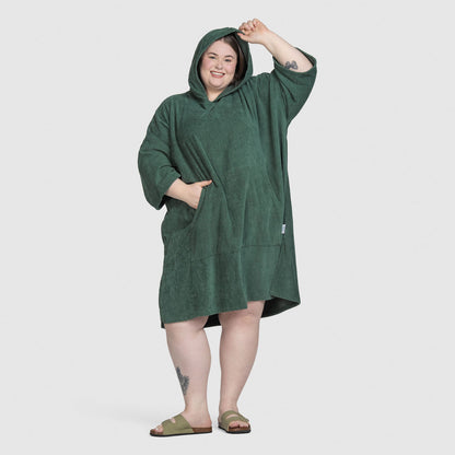 size: Lucy is 5'9" wearing a size S-XL