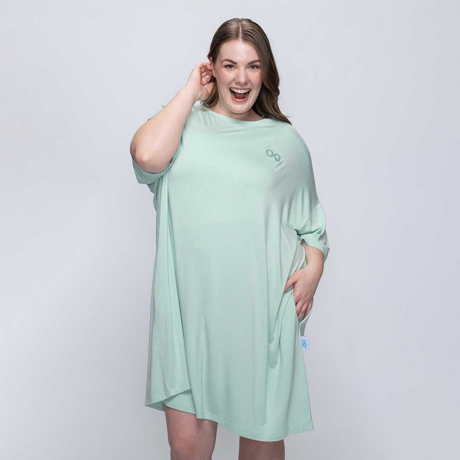 size: Tayla is 5’7” wearing a size OOD