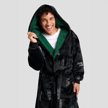 size: Renato is 5'11" wearing a size L/XL