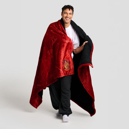size: Renato is 5'11" wearing a size Single