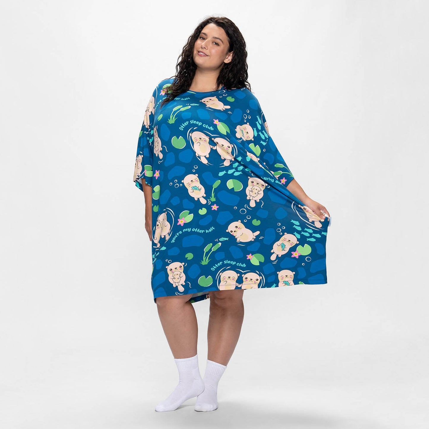 size: Aaliyah is 6′0″ wearing a size OSFM