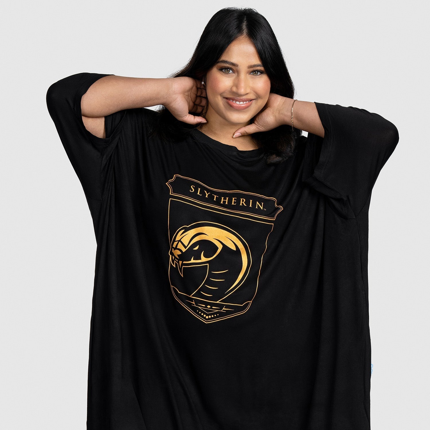 Harry Potter Gryffindor Unisex Zwarte Badjas met Capuchon | Gezellige Fleece Loungewear met Lange Mouwen voor Ontspanning | Bioscoop Merchandise | Harry Potter Merchandise Harry Potter Gryffindor Unisex Zwarte Badjas met Capuchon | Gezellige Fleece Loungewear met Lange Mouwen voor Ontspanning | Bioscoop Merchandise | Harry Potter Merchandise