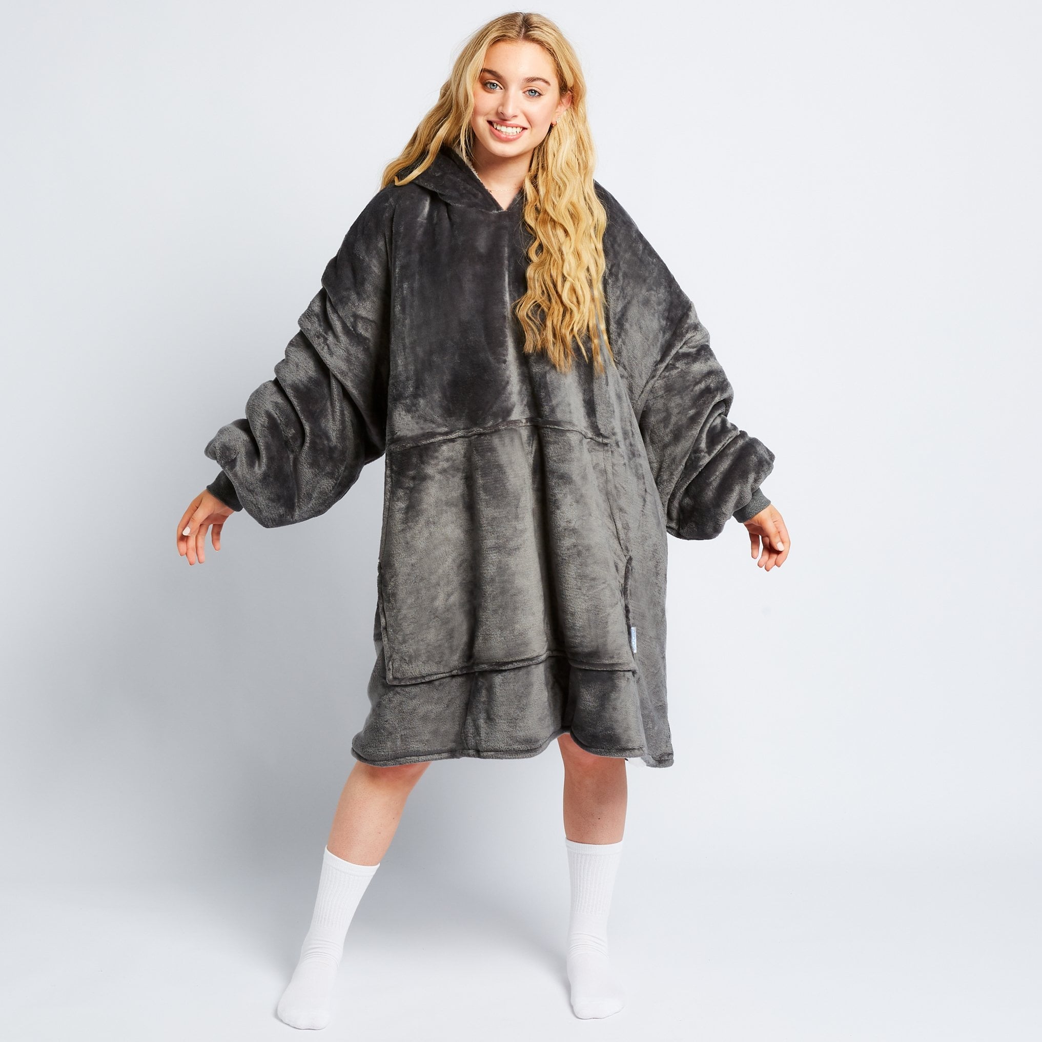 Mega hoodie online blanket